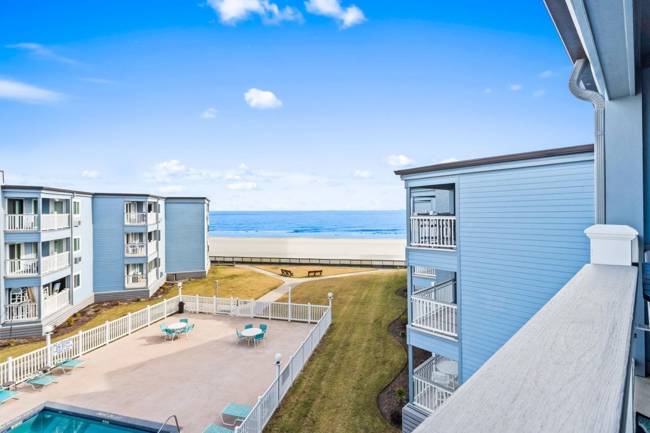 9520 Shore Dr. Photo 15