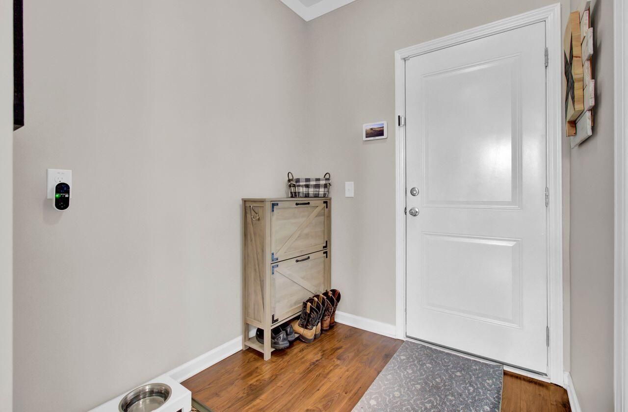 516 Man O War Lane Photo 21