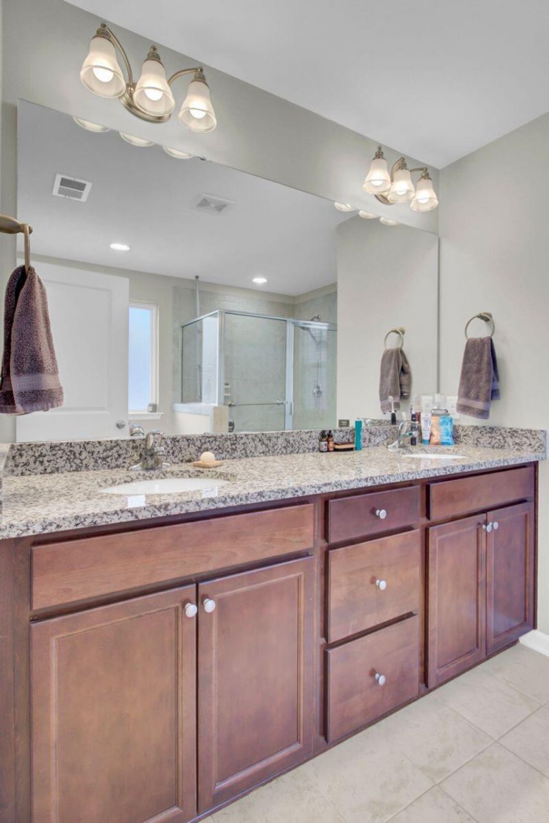 516 Man O War Lane Photo 32