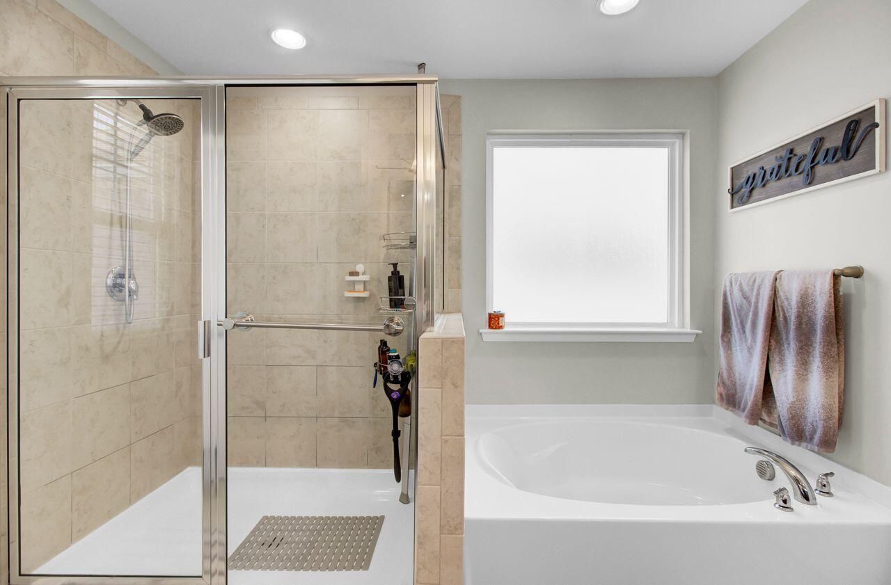 516 Man O War Lane Photo 33