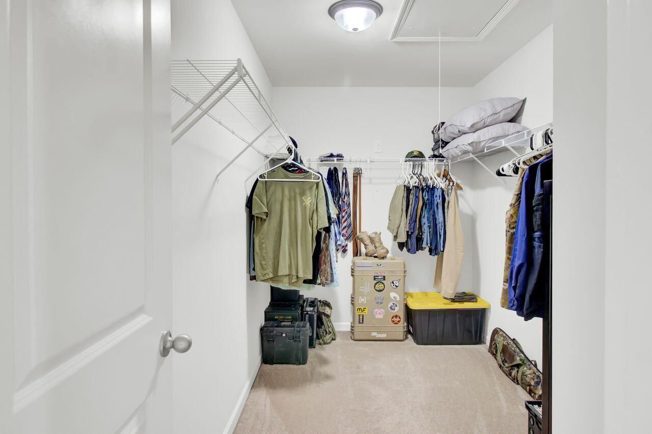 516 Man O War Lane Photo 35