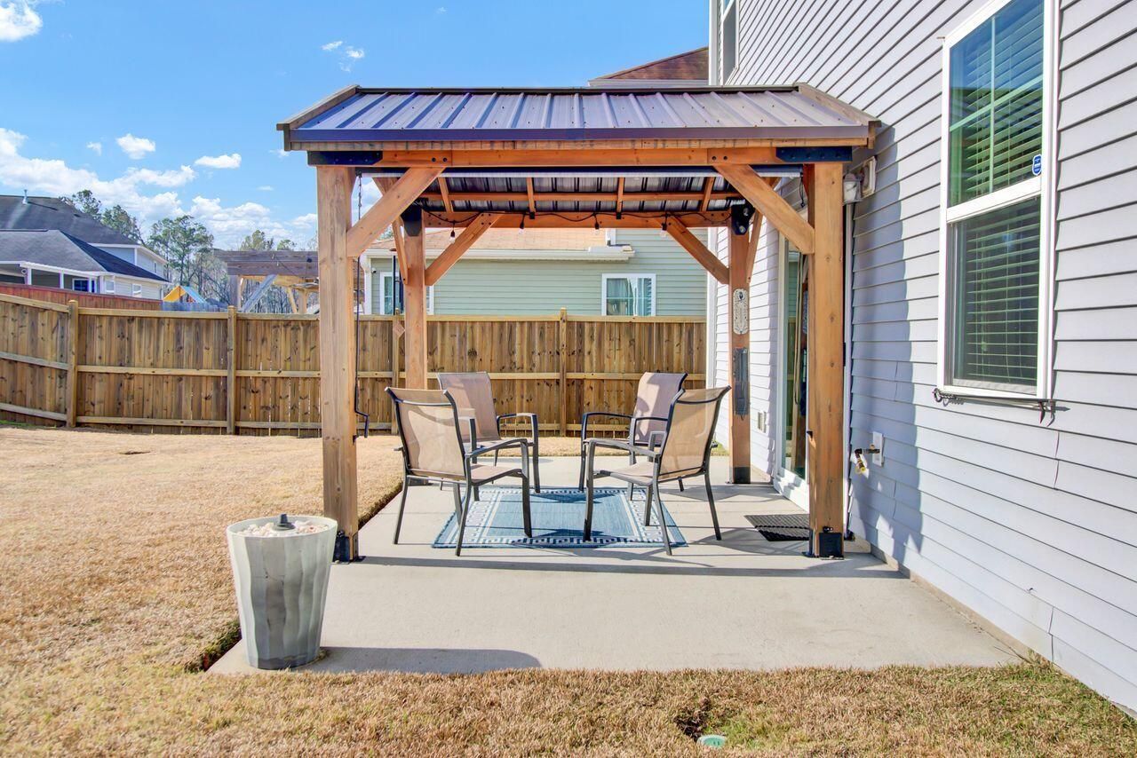 516 Man O War Lane Photo 44