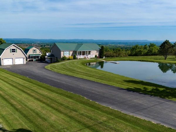 127 Firefly Meadow Road, Fultonville, NY 12072