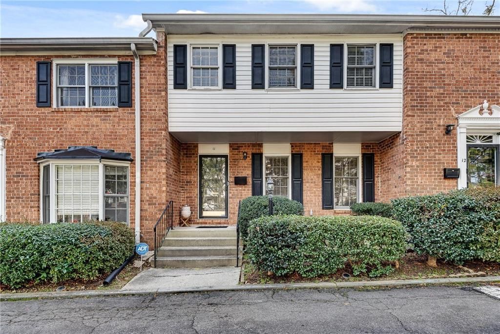 6520 Roswell Road, Unit 11, Atlanta, GA 30328 Main Photo