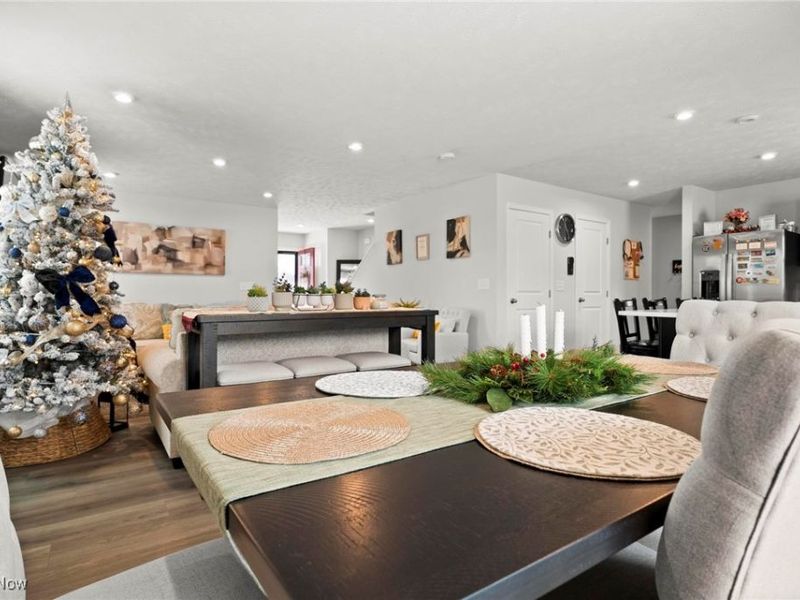 214 Leather Leaf Drive, Elyria, OH 44035 Photo 10