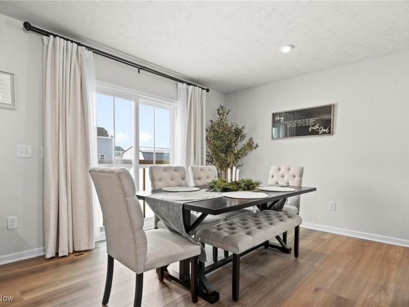 214 Leather Leaf Drive, Elyria, OH 44035 Photo 12