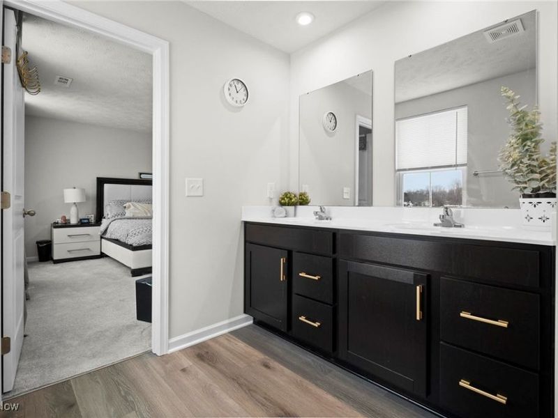 214 Leather Leaf Drive, Elyria, OH 44035 Photo 21