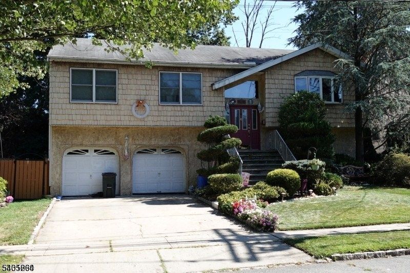 635 Bloomingdale Ave, Kenilworth, NJ 07033 Main Photo