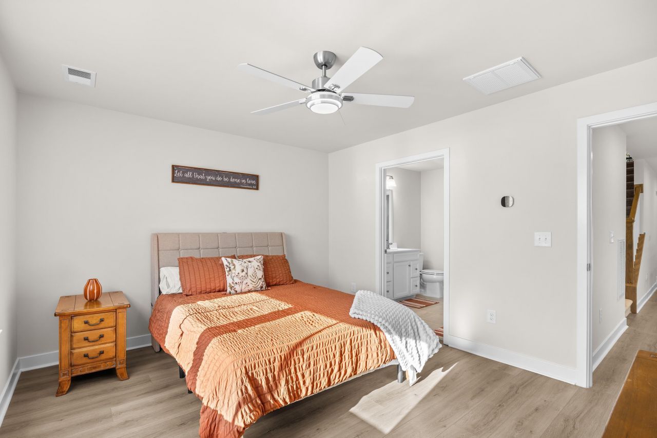 301 Bent Green Ct. Photo 24