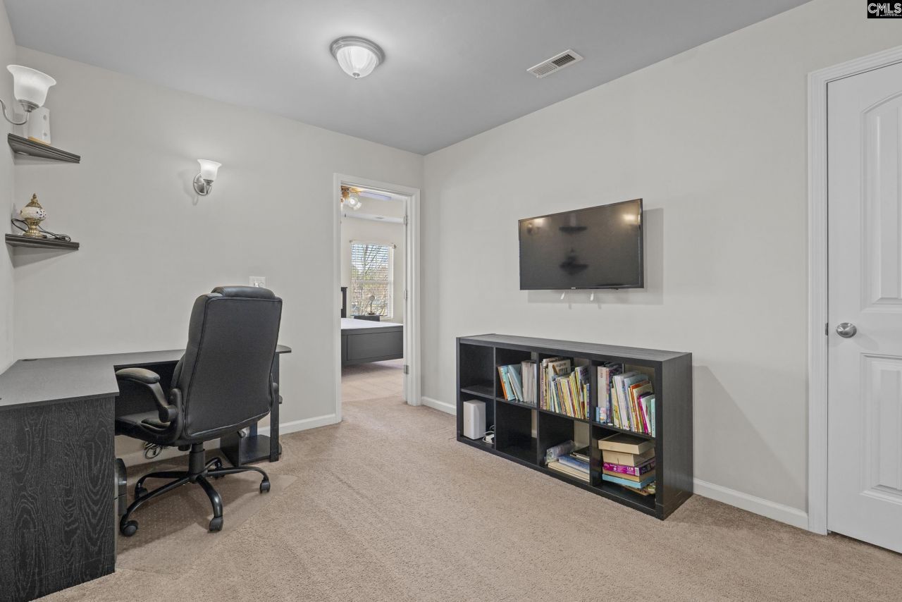 108 Pennsylvania Court Photo 15