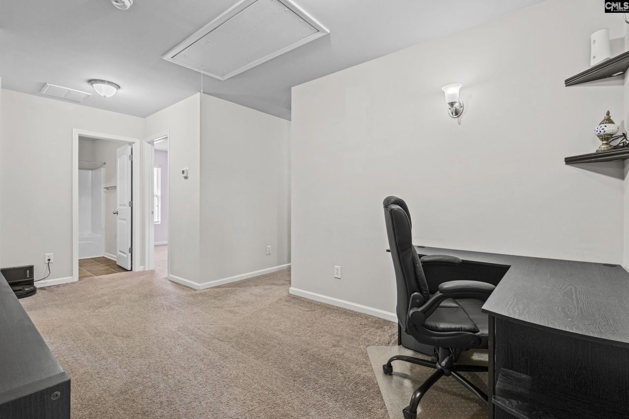 108 Pennsylvania Court Photo 16