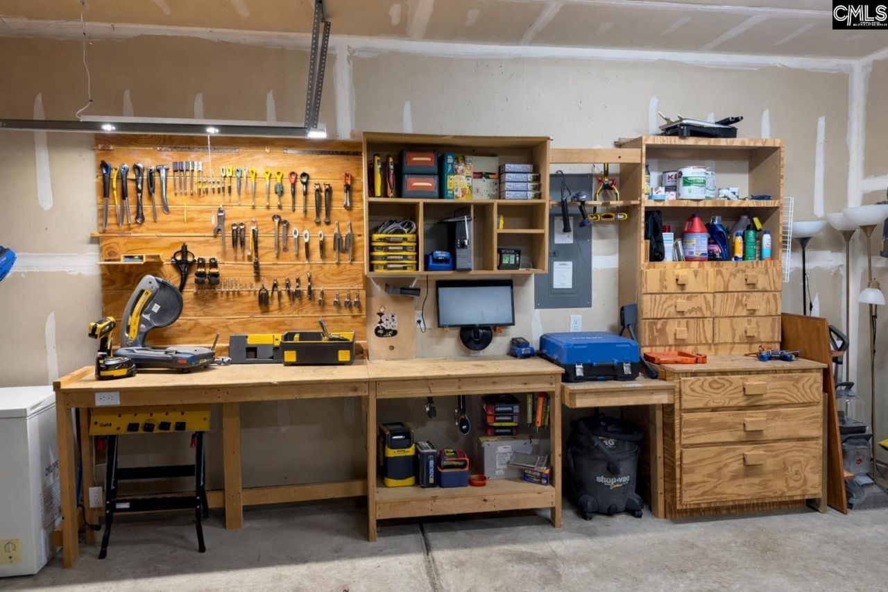 108 Pennsylvania Court Photo 35