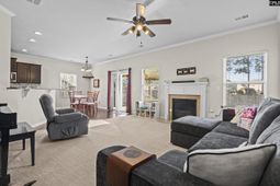 108 Pennsylvania Court photo 4