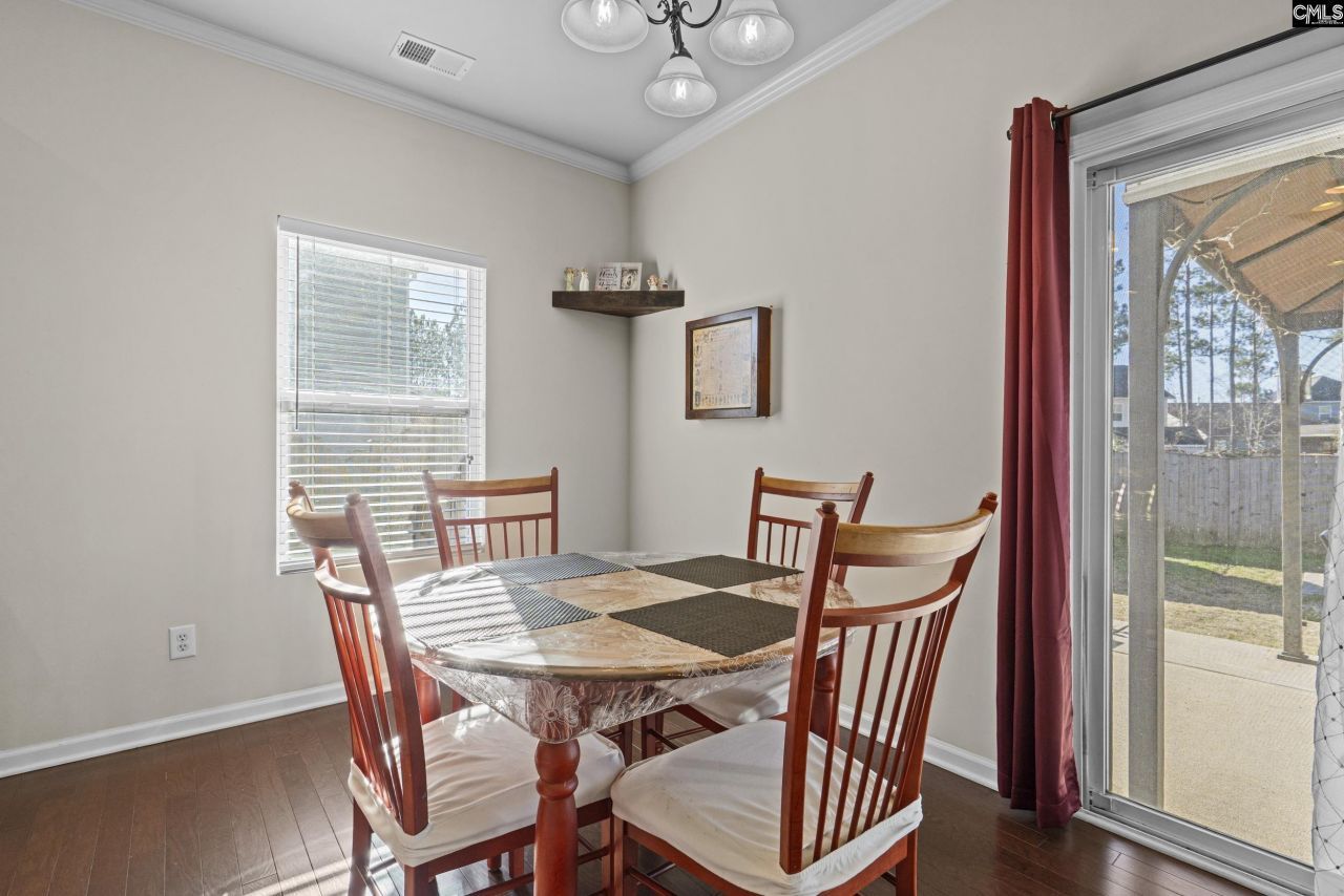 108 Pennsylvania Court Photo 8