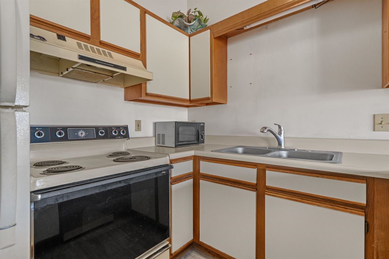 510 Fairwood Lakes Dr. Photo 11