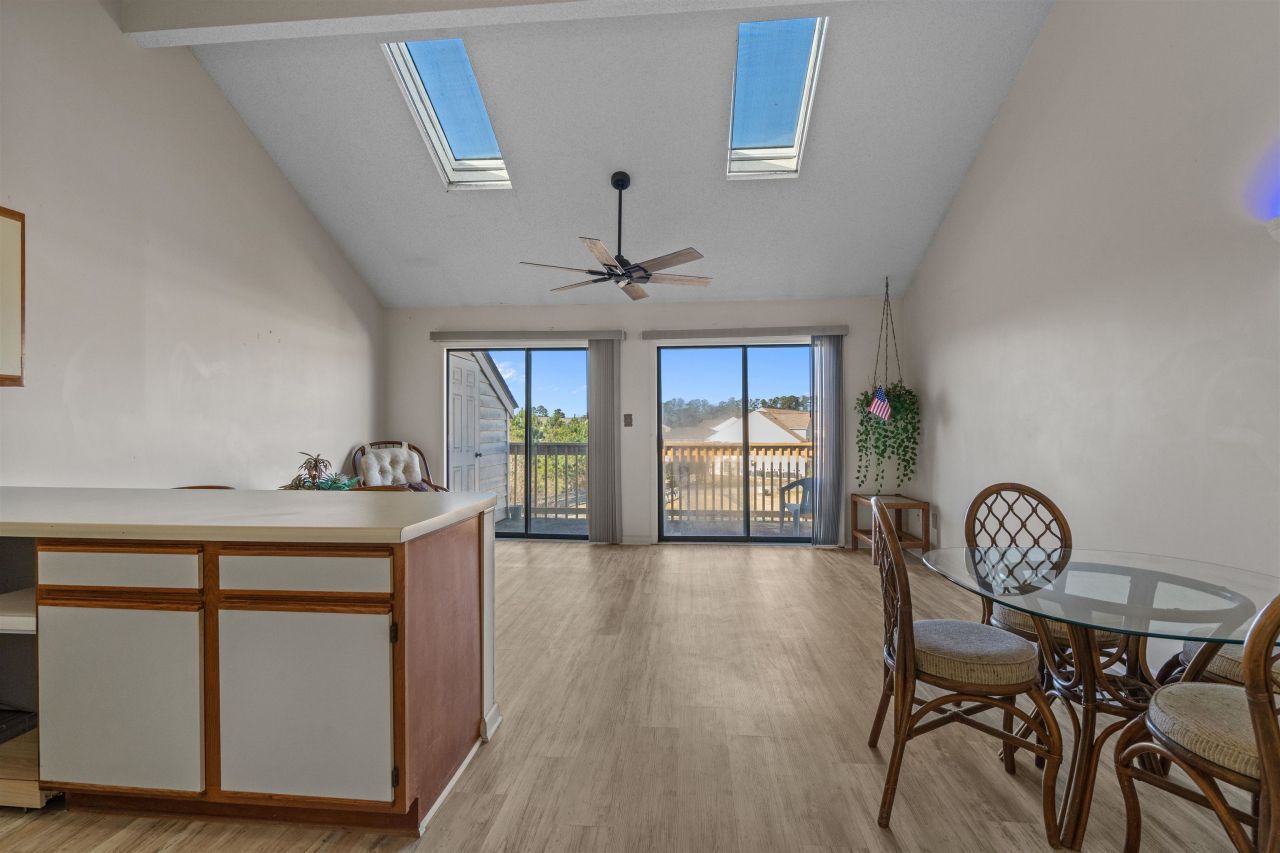 510 Fairwood Lakes Dr. Photo 12