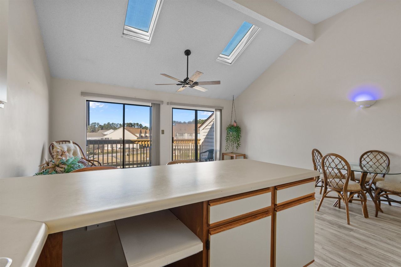 510 Fairwood Lakes Dr. Photo 13