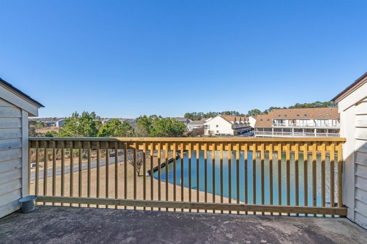 510 Fairwood Lakes Dr. Photo 22