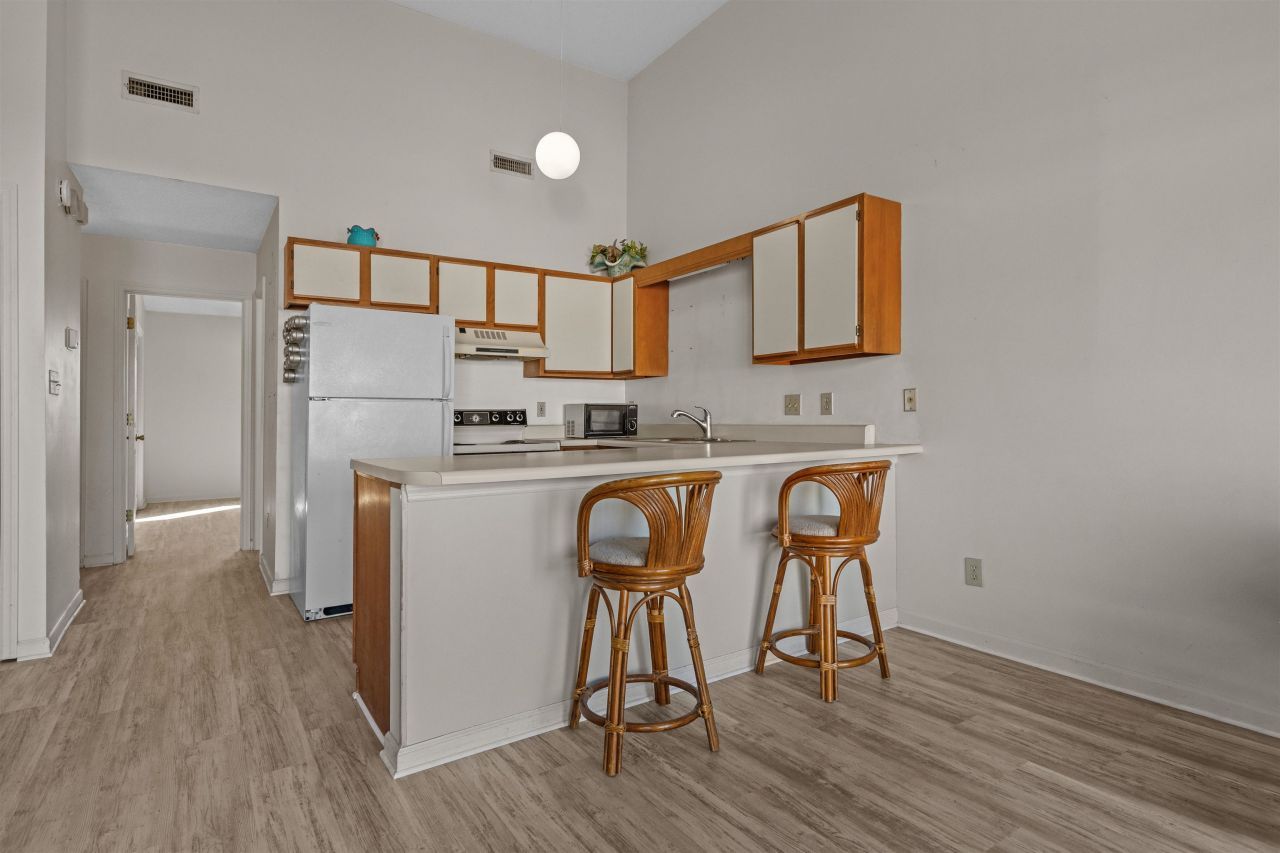 510 Fairwood Lakes Dr. Photo 8