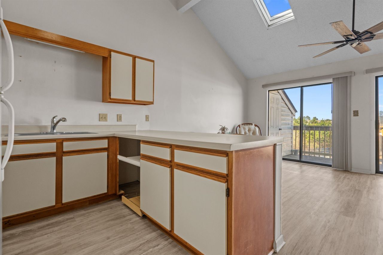 510 Fairwood Lakes Dr. Photo 9