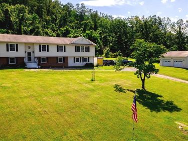 4179 FIERY RUN ROAD, LINDEN, VA 22642