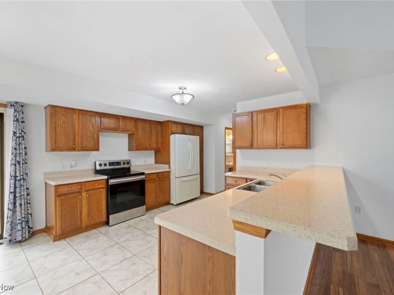 38606 Granite Drive, Willoughby, OH 44094 Photo 14