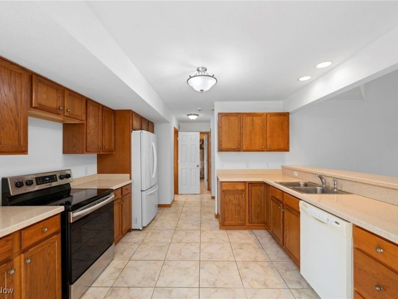 38606 Granite Drive, Willoughby, OH 44094 Photo 15