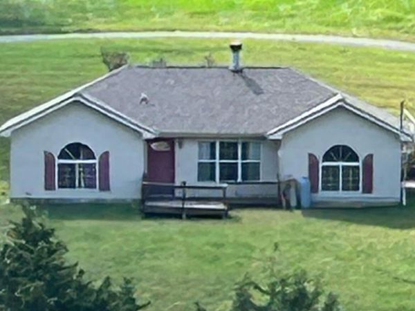 129 Norfolk Circle, Harrogate, TN 37752