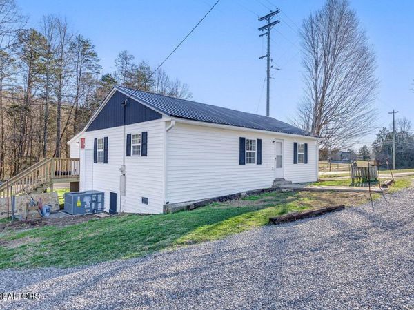 102 Rostron Lane, Clinton, TN 37716