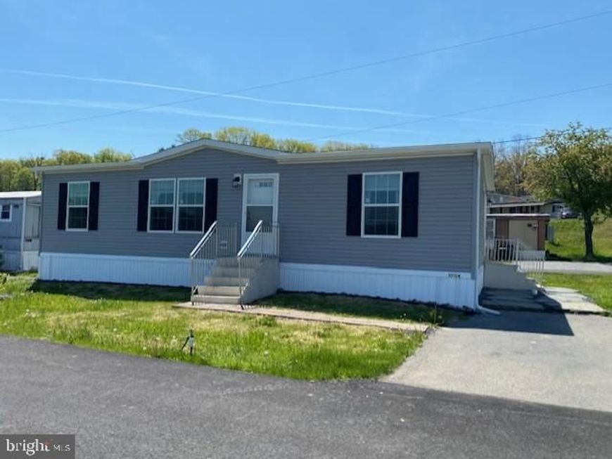 10104 Fernwood Lane, Breinigsville, PA 18031 Main Photo
