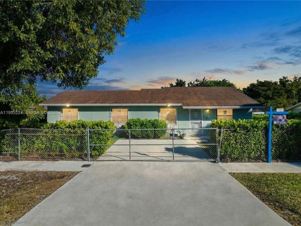 409 SW 8th Ave , Florida City, FL 33034