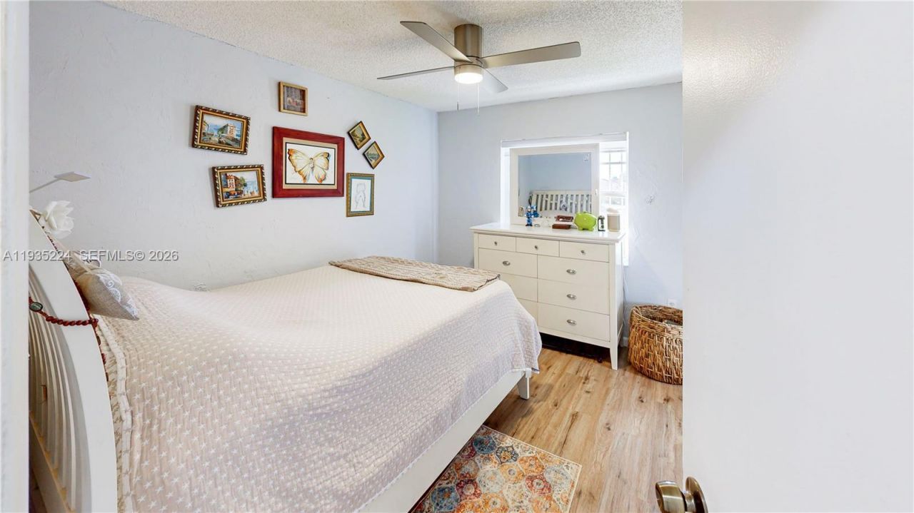 409 SW 8th Ave , Florida City, FL 33034 Photo