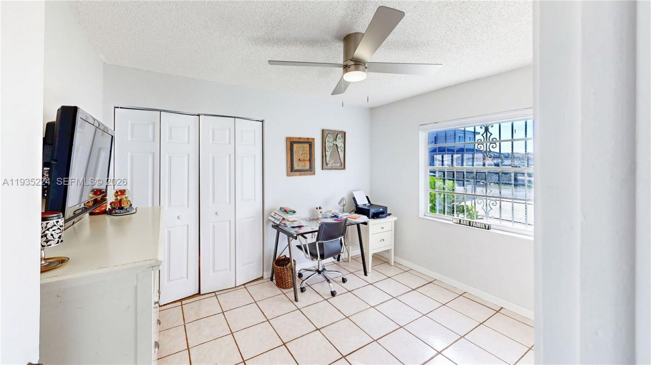 409 SW 8th Ave , Florida City, FL 33034 Photo