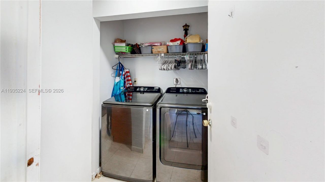 409 SW 8th Ave , Florida City, FL 33034 Photo