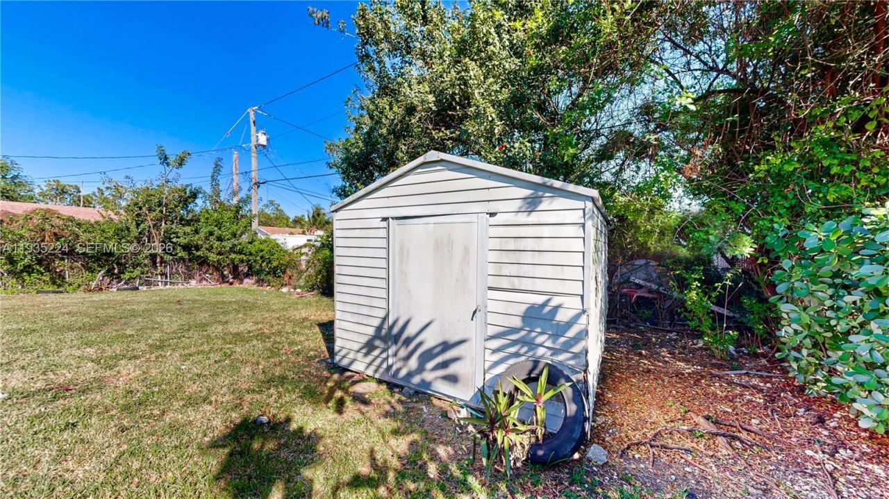 409 SW 8th Ave , Florida City, FL 33034 Photo