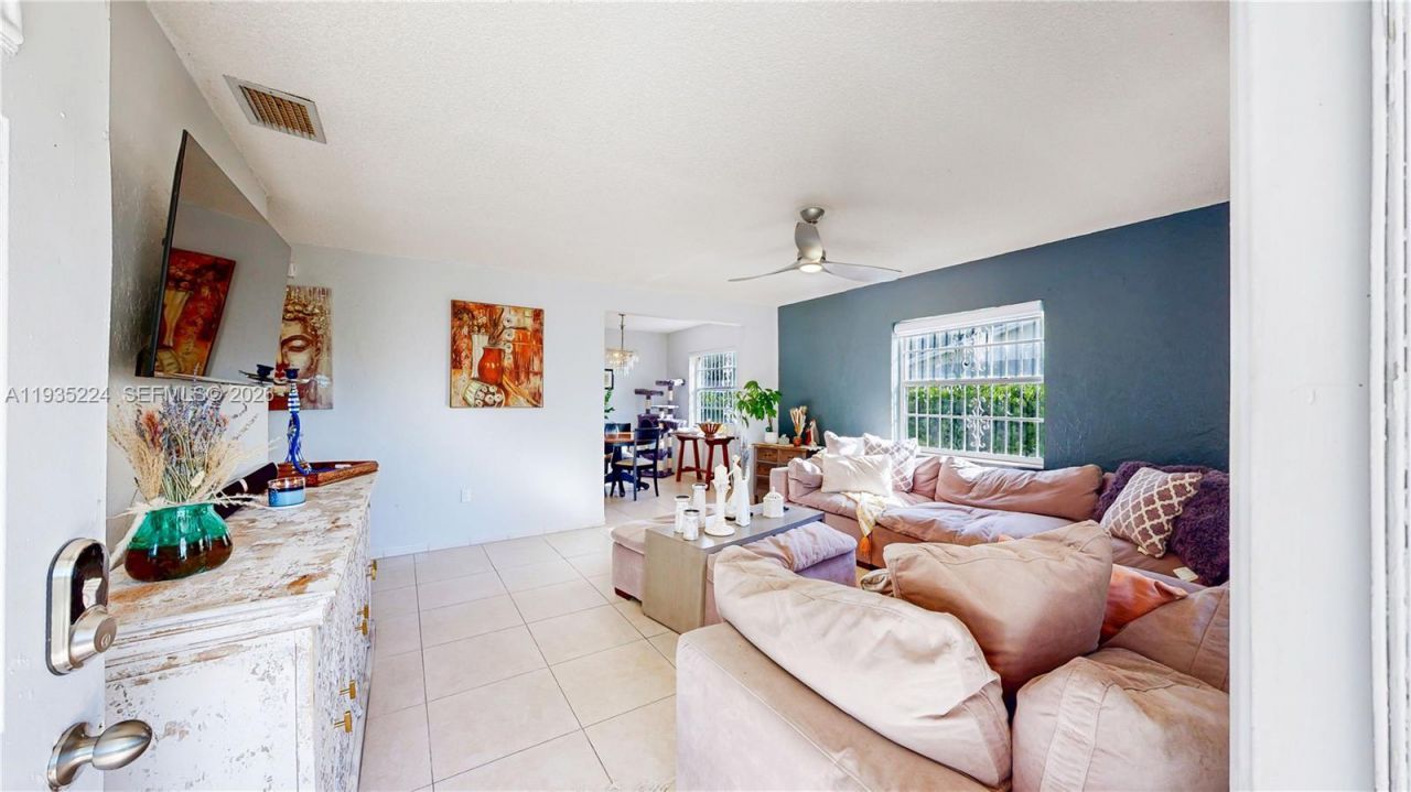 409 SW 8th Ave , Florida City, FL 33034 Photo