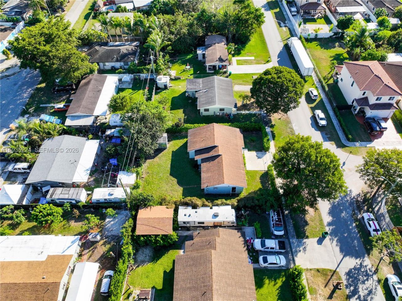 409 SW 8th Ave , Florida City, FL 33034 Photo