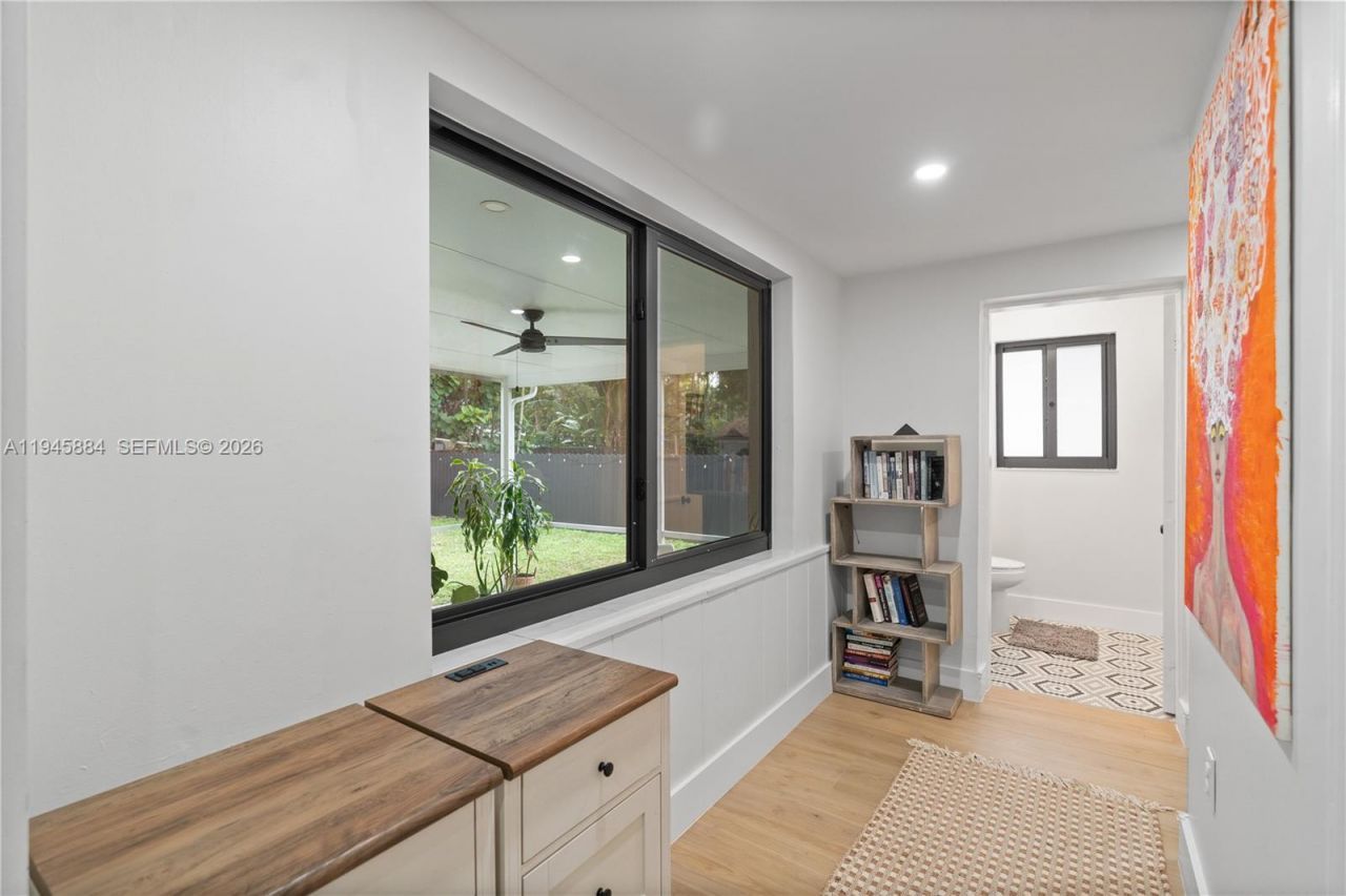 1106 NE 119th St, Biscayne Park, FL 33161 Photo