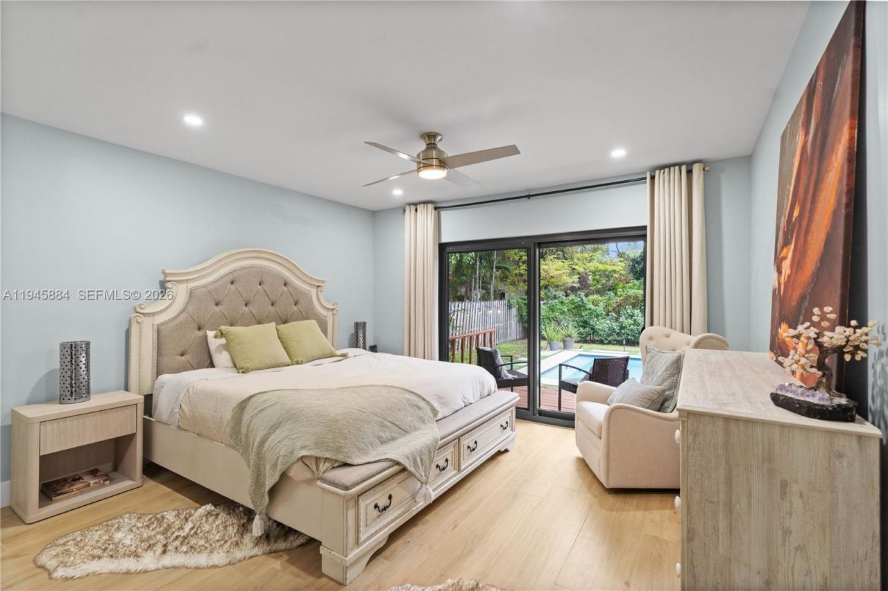 1106 NE 119th St, Biscayne Park, FL 33161 Photo