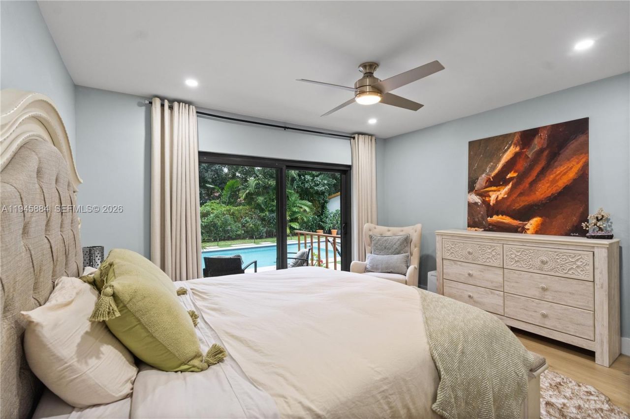 1106 NE 119th St, Biscayne Park, FL 33161 Photo