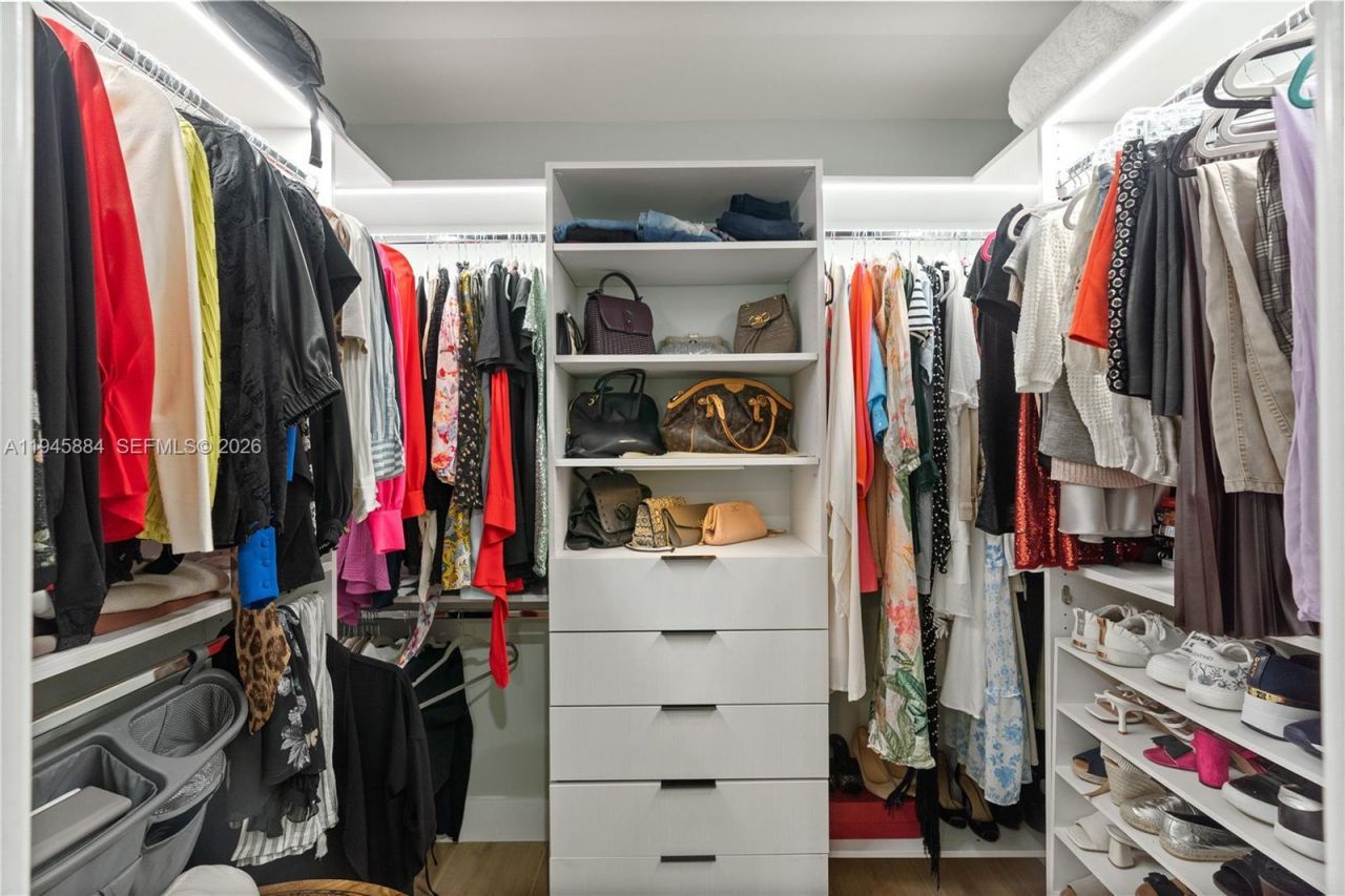 1106 NE 119th St, Biscayne Park, FL 33161 Photo