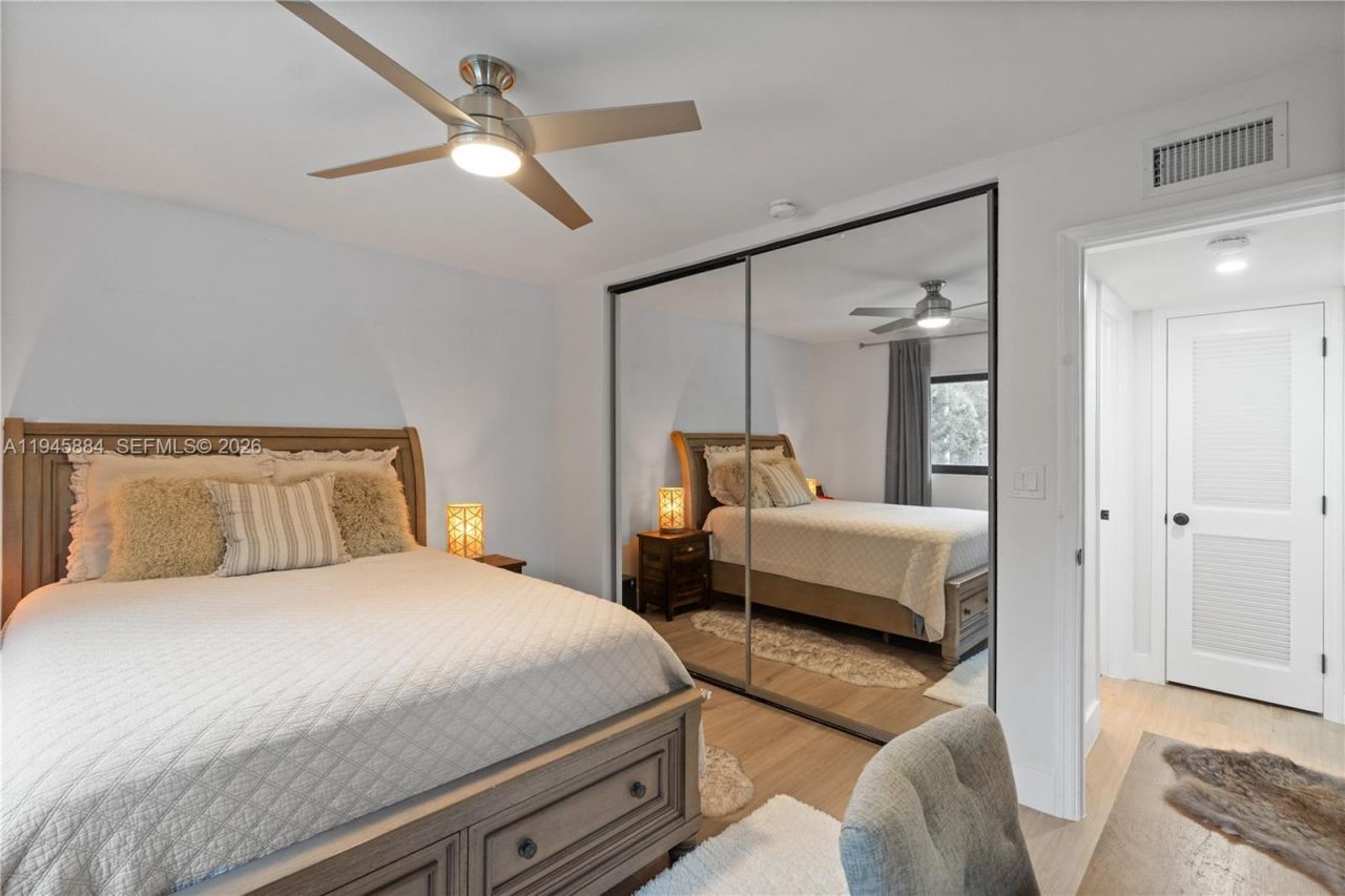 1106 NE 119th St, Biscayne Park, FL 33161 Photo