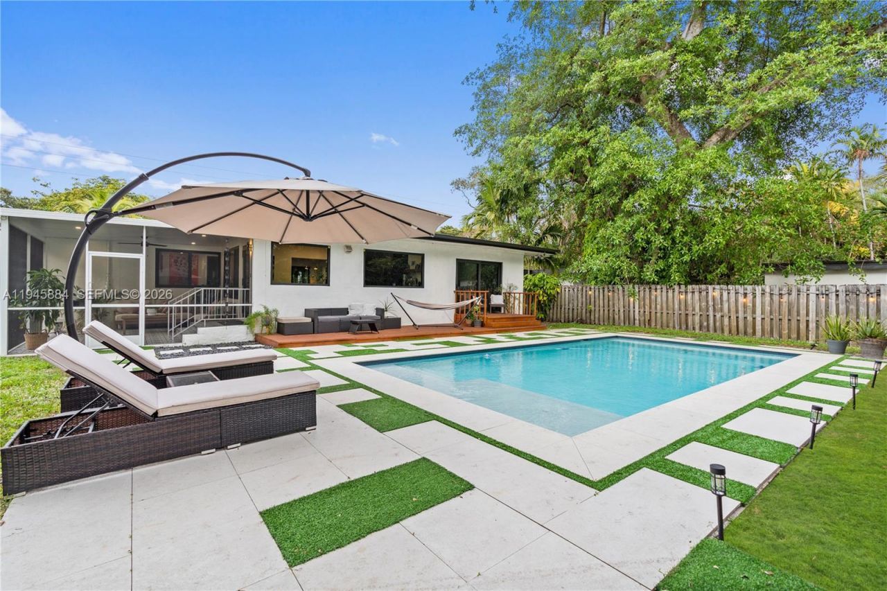 1106 NE 119th St, Biscayne Park, FL 33161 Photo