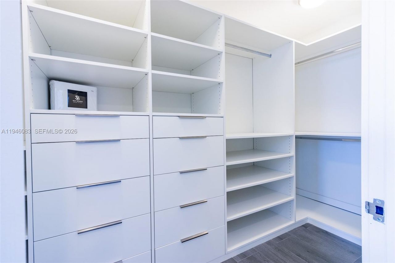 10203 Collins Ave , Unit 302, Bal Harbour, FL 33154 Photo