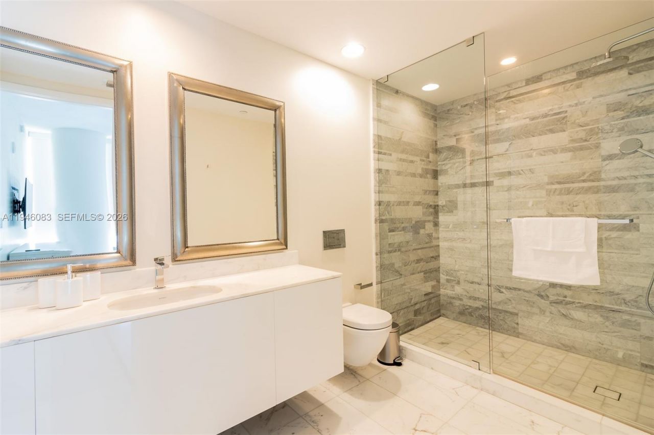 10203 Collins Ave , Unit 302, Bal Harbour, FL 33154 Photo