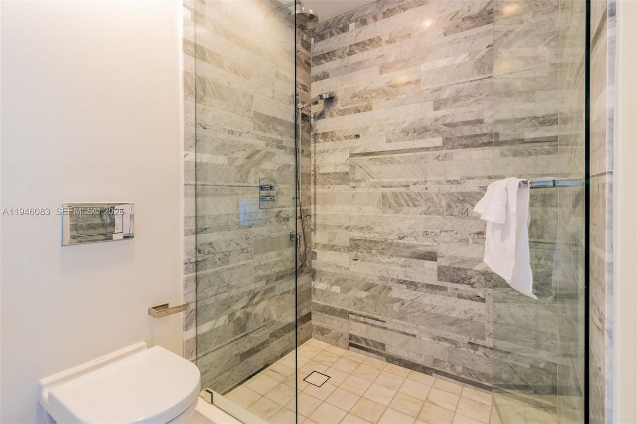 10203 Collins Ave , Unit 302, Bal Harbour, FL 33154 Photo