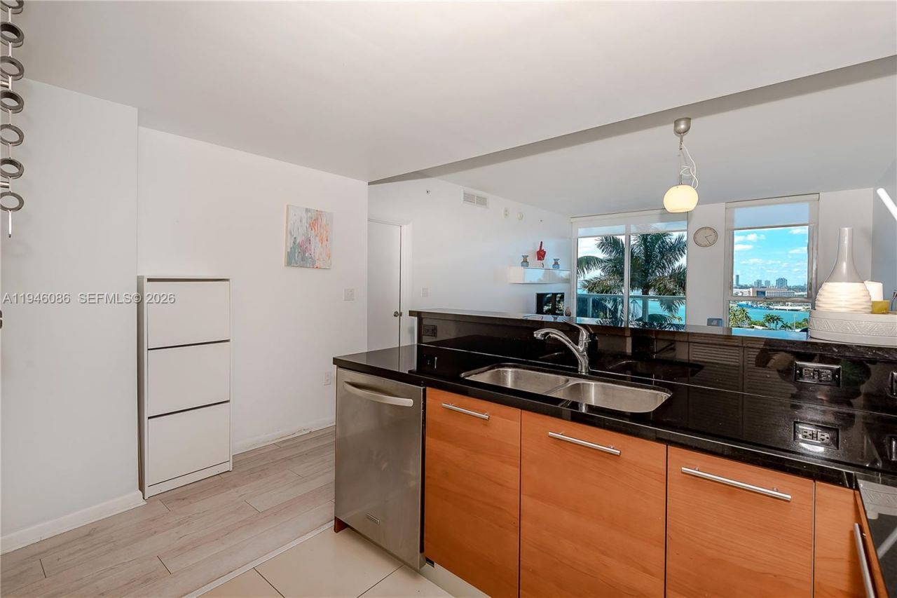 253 NE 2nd St, Unit 907, Miami, FL 33132 Photo