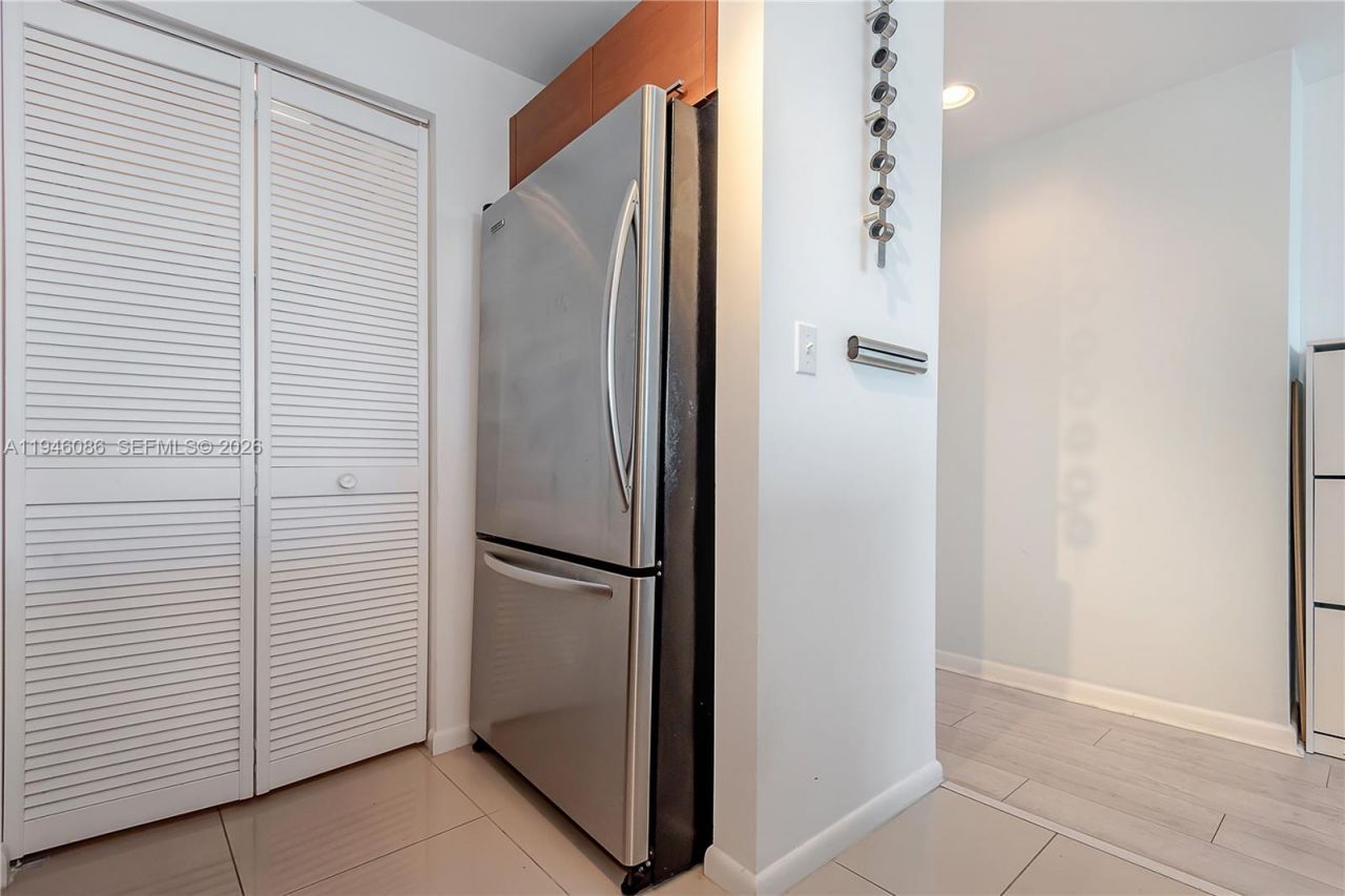 253 NE 2nd St, Unit 907, Miami, FL 33132 Photo