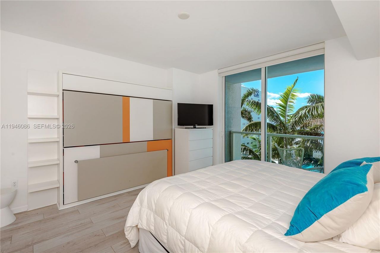 253 NE 2nd St, Unit 907, Miami, FL 33132 Photo