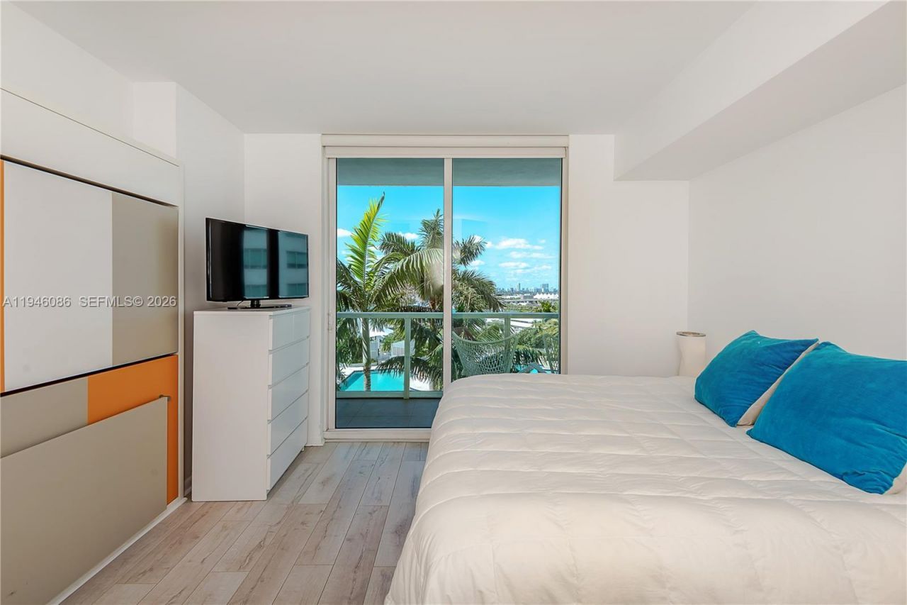 253 NE 2nd St, Unit 907, Miami, FL 33132 Photo